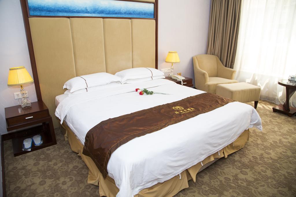 Long Zhou Grand Hotel Guangzhou Dış mekan fotoğraf