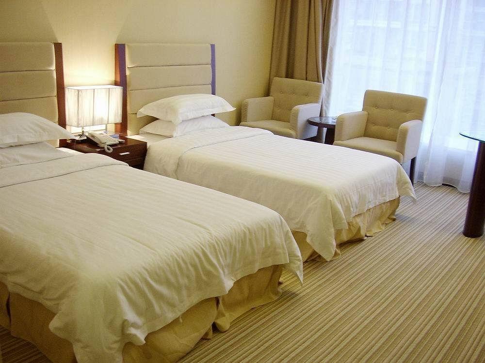 Long Zhou Grand Hotel Guangzhou Dış mekan fotoğraf